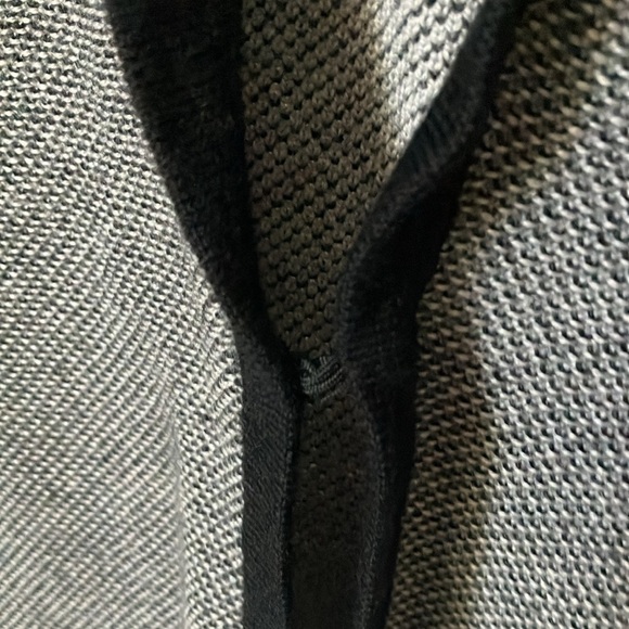 Banana Republic: Black/White Cardigan Sweater- Extra Fine Merino Wool Blend- L - Picture 4 of 16